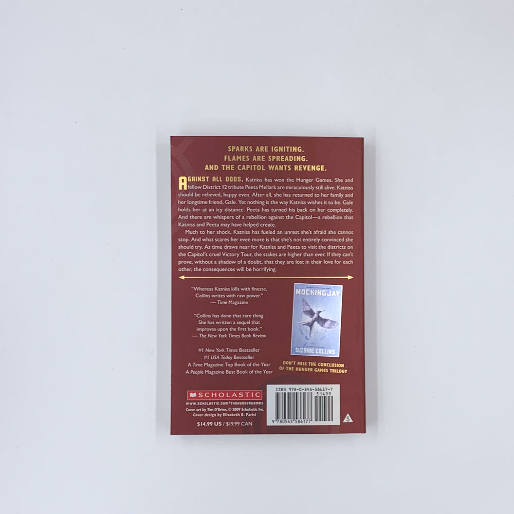 (The Hunger Games #2) Catching Fire - Suzanne Collins