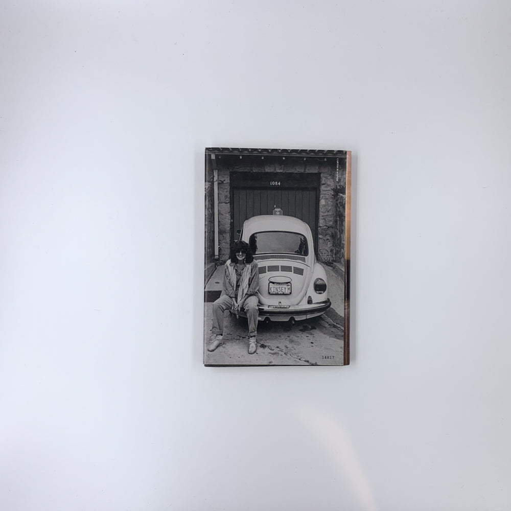 F is for Fugitive - Sue Grafton