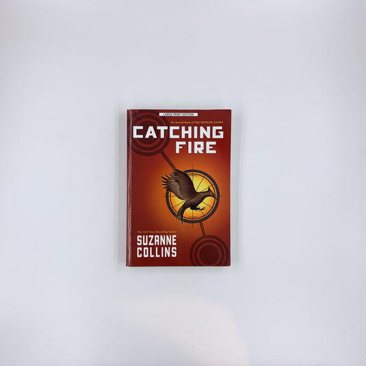 (The Hunger Games #2) Catching Fire - Suzanne Collins (Large Print Ed.)