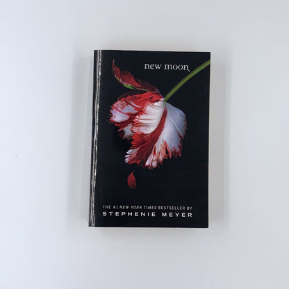 (The Twilight Saga #2) New Moon  Stephenie Meyer