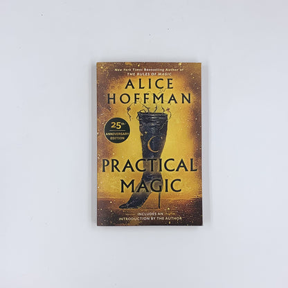 (Practical Magic #1) Practical Magic - Alice Hoffman