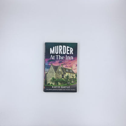 Julia Bird Mysteries #4) Murder at the Inn - Katie Gayle