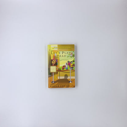 (Museum #2) Let's Play Dead - Sheila Connolly
