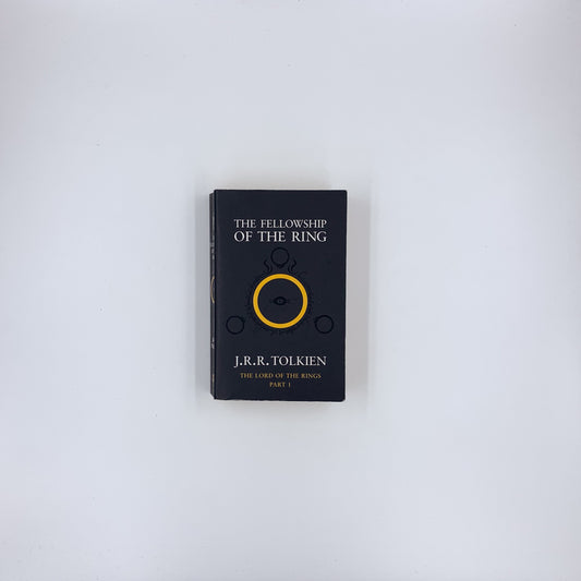 (Middle Earth #1) The Fellowship of the Ring - J.R.R. Tolkien