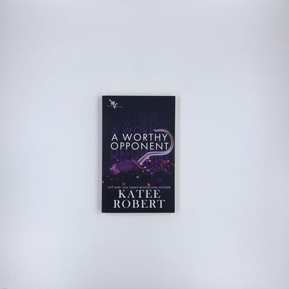 (Wicked Villains #3) A Worthy Opponent - Katee Robert
