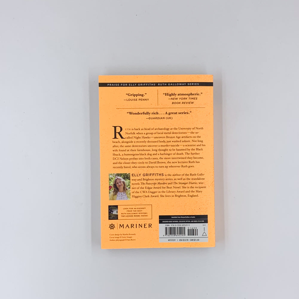 (Ruth Galloway #13) The Night Hawks - Elly Griffiths