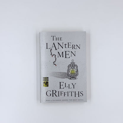 (Ruth Galloway #12) The Lantern Men-  Elly Griffiths