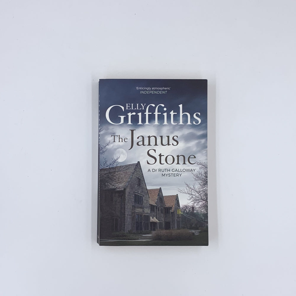 (Ruth Galloway #2) The Janus Stone - Elly Griffiths