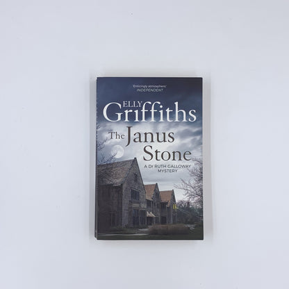 (Ruth Galloway #2) The Janus Stone - Elly Griffiths