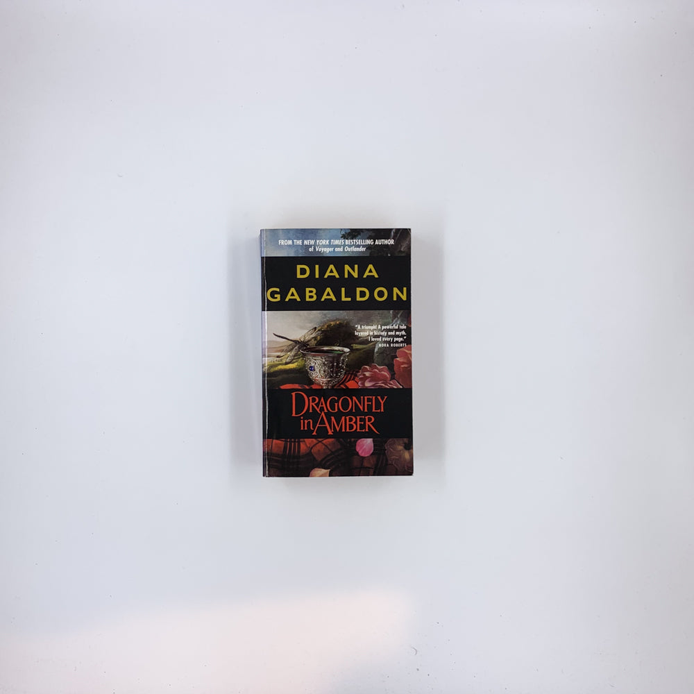(Outlander #2) Dragonfly in Amber - Diana Gabaldon (2001 Pocket Edition)