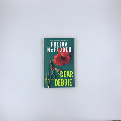 Dear Debbie - Freida McFadden