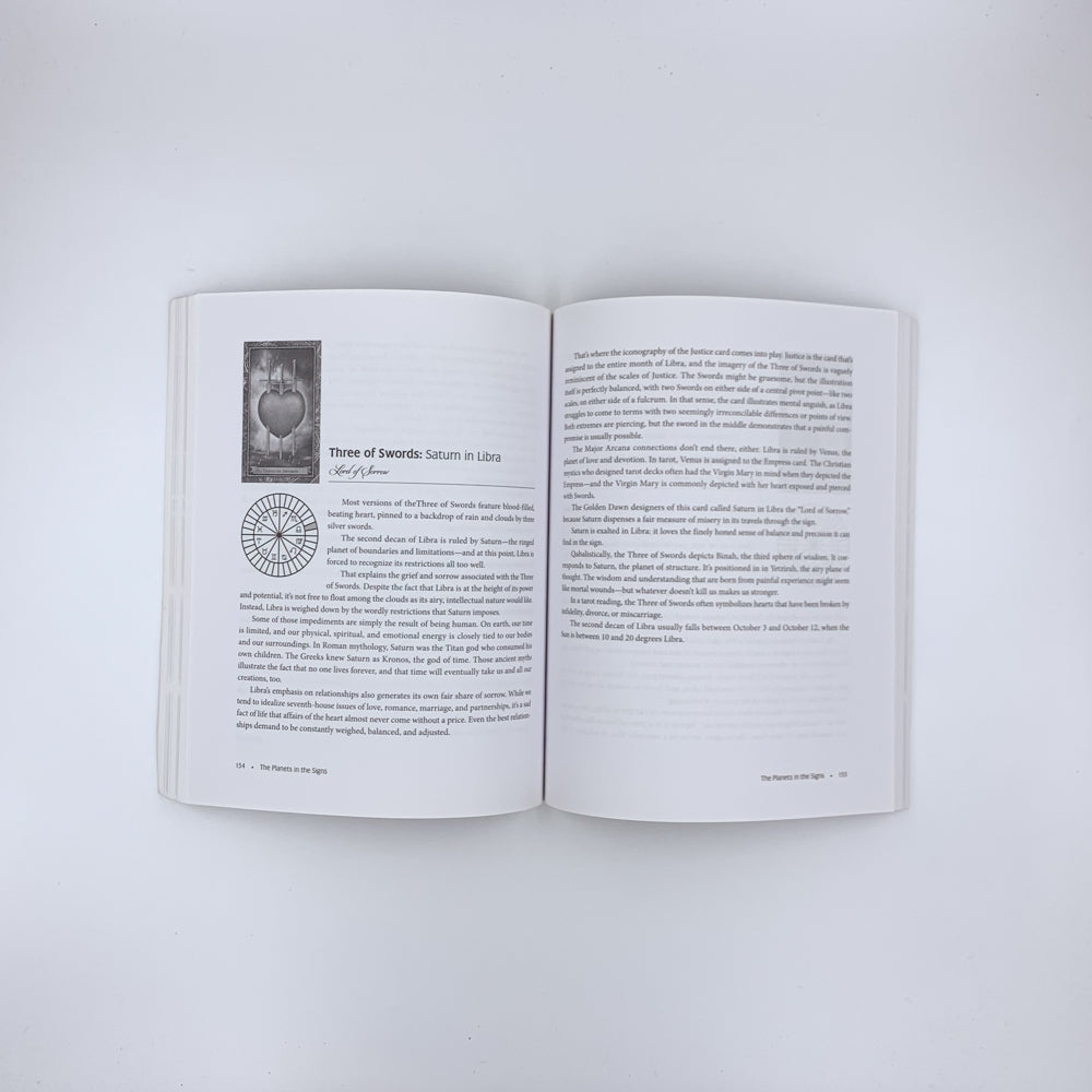 Tarot and Astrology: Enhance Your Readings with the Wisdom of the Zodiac - Corrine Kenner