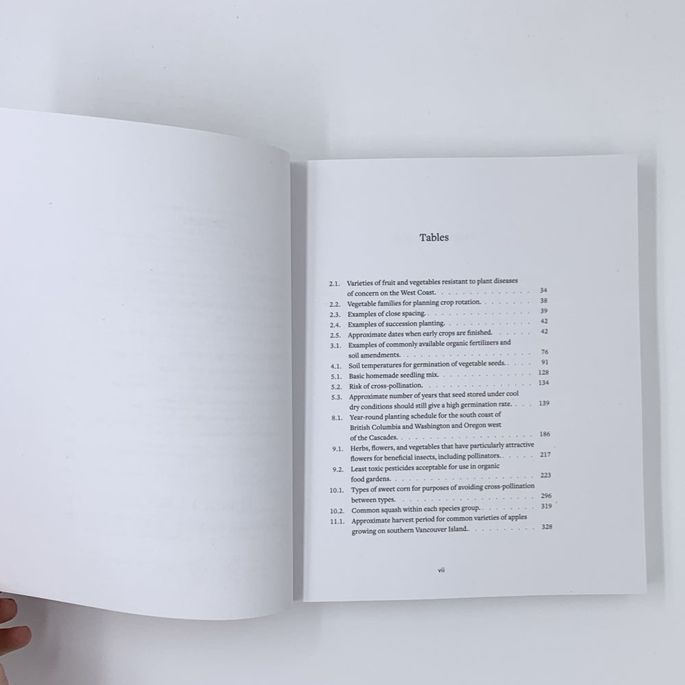 Backyard Bounty: The Complete Guide to Year-Round Gardening in the Pacific Northwest - Linda Gilkeson