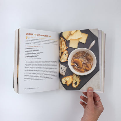 Naturally Sweet Food in Jars: 100 Preserves Made with Coconut, Maple, Honey, and More - Marisa McClellan