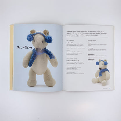 Knit-a-Bear: 15 huggable friends to make and dress for every occasion - Val Pierce