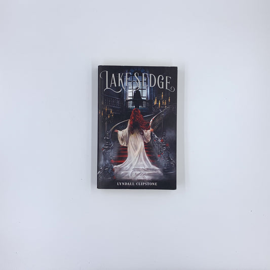 (World at the Lake's Edge #1) Lakesedge - Lyndall Clipstone