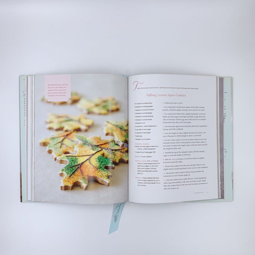 Butter Celebrates!: A Year of Sweet Recipes to Share with Family and Friends - Rosie Daykin
