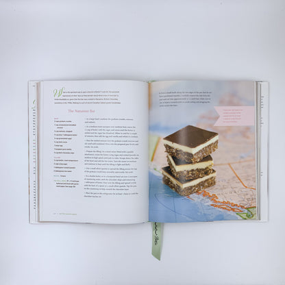 Butter Baked Goods: Nostalgic Recipes from a Little Neighborhood Bakery - Rosie Daykin