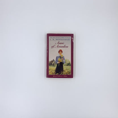 (Anne of Green Gables #2) Anne of Avonlea - L.M. Montgomery