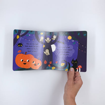 Little Pumpkin: A First Halloween Story - Lisa Edwards & Kat Kalindi