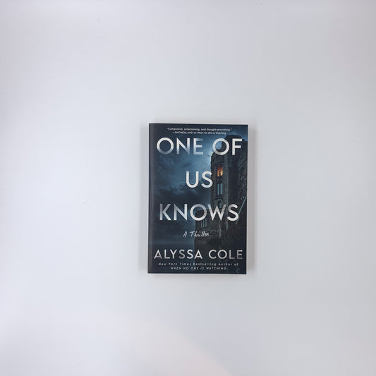One of Us Knows - Alyssa Cole