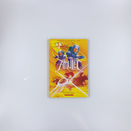 (Amulet #8) Supernova - Kazu Kibuishi