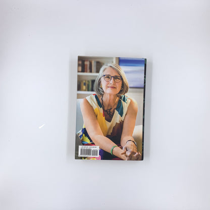 (Chief Inspector Armand Gamache #18) A World of Curiosities - Louise Penny