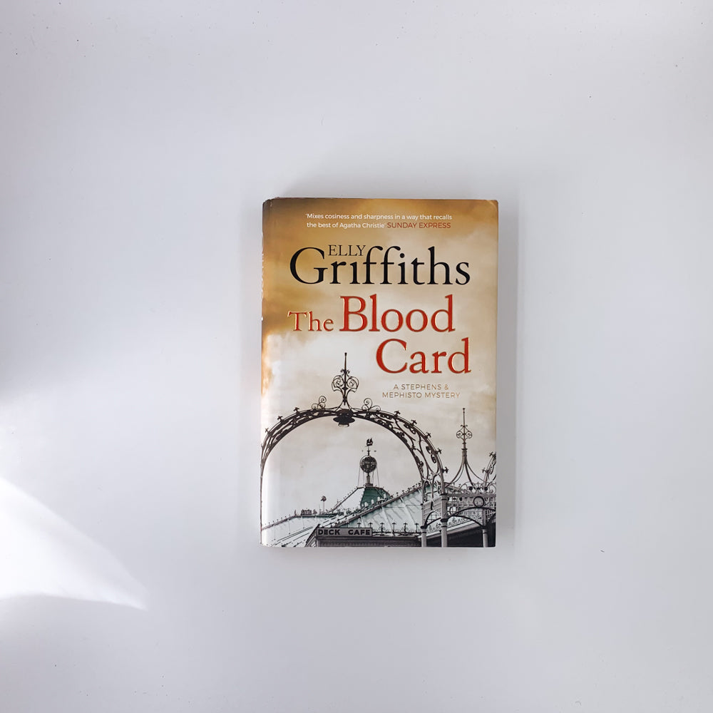 (The Brighton Mysteries #3) The Blood Card - Elly Griffiths