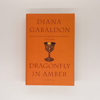 Dragonfly in Amber (Outlander #2) - Diana Gabaldon