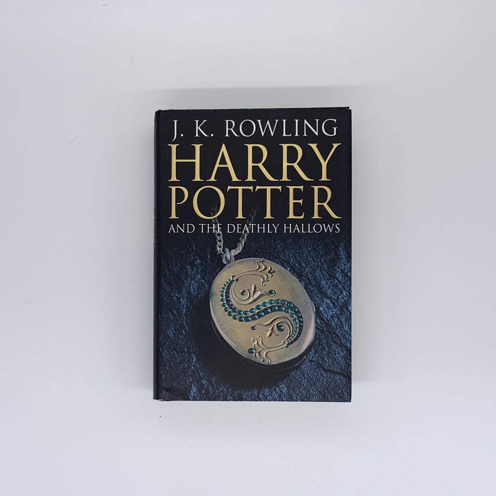 Harry Potter and the Deathly Hallows (Harry Potter #7 Adult Edition Hardcover) - J.K. Rowling