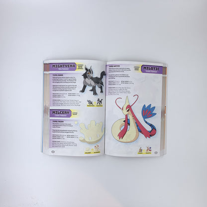 Super Extra Deluxe Essential Handbook: The Need-to-Know Stats and Facts on Over 875 Characters - Scholastic Inc.