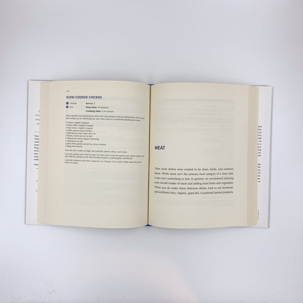 Clean Eats: Over 200 Delicious Recipes to Reset Your Body's Natural Balance and Discover What It Means to Be Truly Healthy - Alejandro Junger